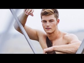 Brendan Peyper Ultimate Nude And Sexy Collection