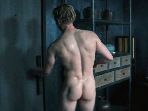 Freddie Fox Sexy in The Sandman