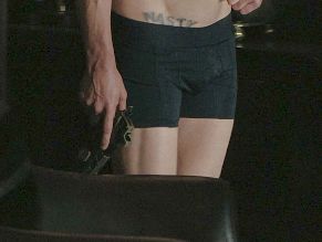 Jon Bernthal Sexy in The Accountant2