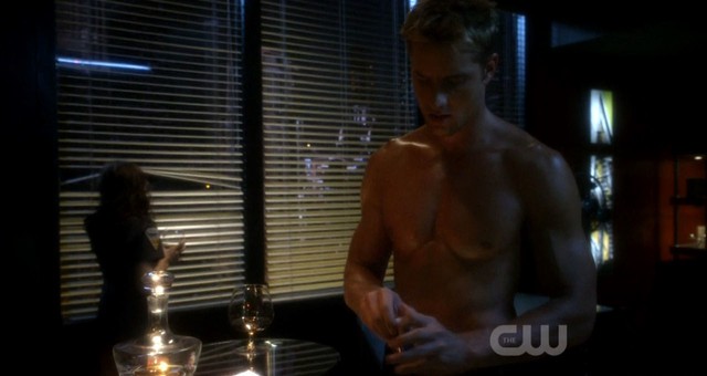 Play Male Celebs — Justin Hartley Nude And Hot Gay Scenes Male...