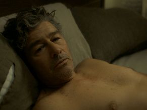  alt="Kyle Chandler Sexy in Lanterns"
