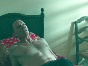  alt="Paul Bettany Sexy in Amadeus"