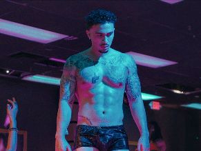  alt="Xavier Smalls Sexy in Beauty In Black"
