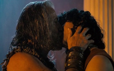 ARLO GIBSON,GRAHAM MCTAVISH NUDE/SEXY SCENE IN SPARTACUS: HOUSE OF ASHUR