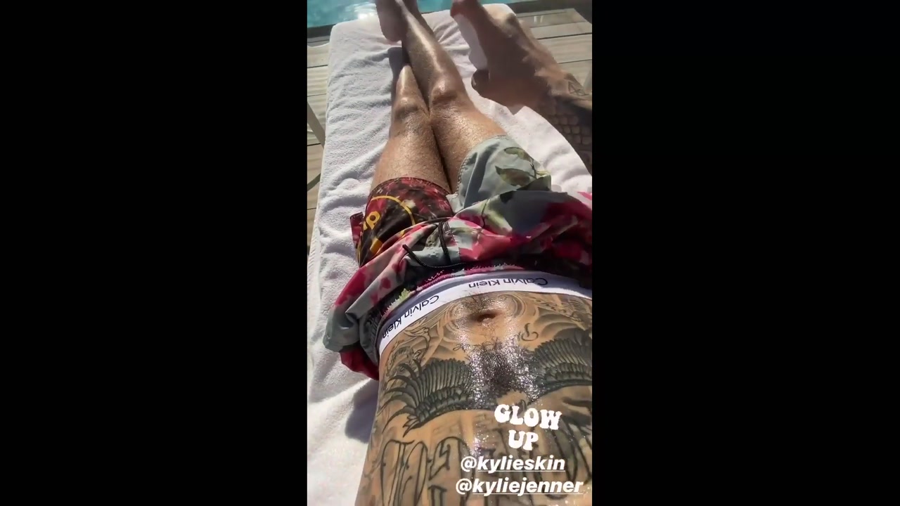 JUSTIN BIEBER NUDE/SEXY SCENE IN JUSTIN BIEBER ULTIMATE NUDE AND SEXY COLLECTION