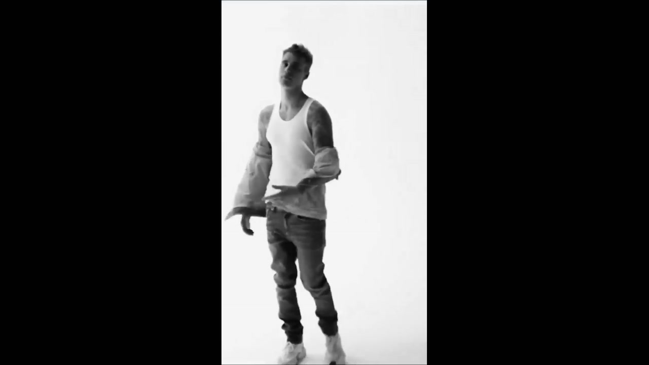 JUSTIN BIEBER NUDE/SEXY SCENE IN JUSTIN BIEBER ULTIMATE NUDE AND SEXY COLLECTION