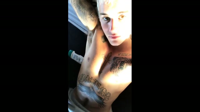 JUSTIN BIEBER NUDE/SEXY SCENE IN JUSTIN BIEBER ULTIMATE NUDE AND SEXY COLLECTION