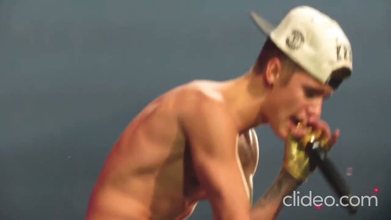 JUSTIN BIEBER NUDE/SEXY SCENE IN JUSTIN BIEBER ULTIMATE NUDE AND SEXY COLLECTION