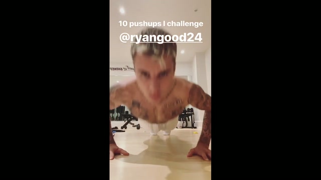 JUSTIN BIEBER NUDE/SEXY SCENE IN JUSTIN BIEBER ULTIMATE NUDE AND SEXY COLLECTION