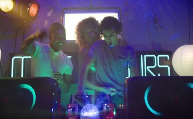 REIKY DE VALK NUDE/SEXY SCENE IN FOLLOW DE SOA