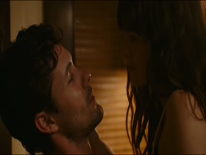 JONAH HAUER-KING in THE THREESOME