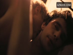 BEN WHISHAW NUDE/SEXY SCENE IN THIS IS GOING TO HURT