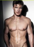 Profile picture of Alan Ritchson