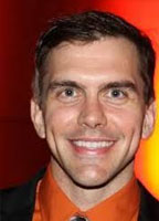 DEREK STRATTON