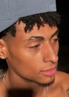 6'6 LIGHTSKIN