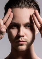 ARTEM PIVOVAROV
