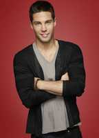Profile picture of Dean Geyer