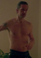 NICHOLAS GLEAVES NUDE