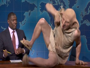 BOWEN YANG NUDE/SEXY SCENE IN SATURDAY NIGHT LIVE