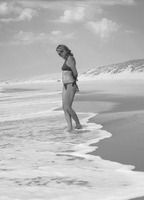 L'ETE NUDE SCENES
