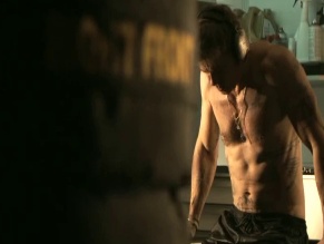 BRAD PITT NUDE/SEXY SCENE IN F1