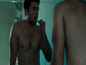 BRANDON SKLENAR NUDE/SEXY SCENE IN FUTRA DAYS