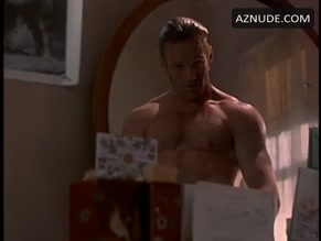 BRIAN THOMPSON NUDE/SEXY SCENE IN TED & VENUS