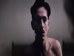 TIMOTHEE CHALAMET in MARTY SUPREME