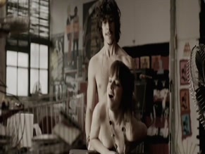 OSCAR JAENADA in TRASH