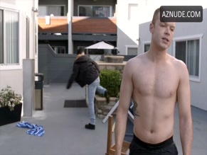 CAMERON MONAGHAN NUDE/SEXY SCENE IN SHAMELESS