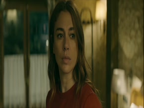 PABLO RIVERO NUDE/SEXY SCENE IN THE CAVERN CRIMES