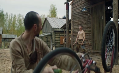 MAKSIM VAZHOV NUDE/SEXY SCENE IN KHUTOR