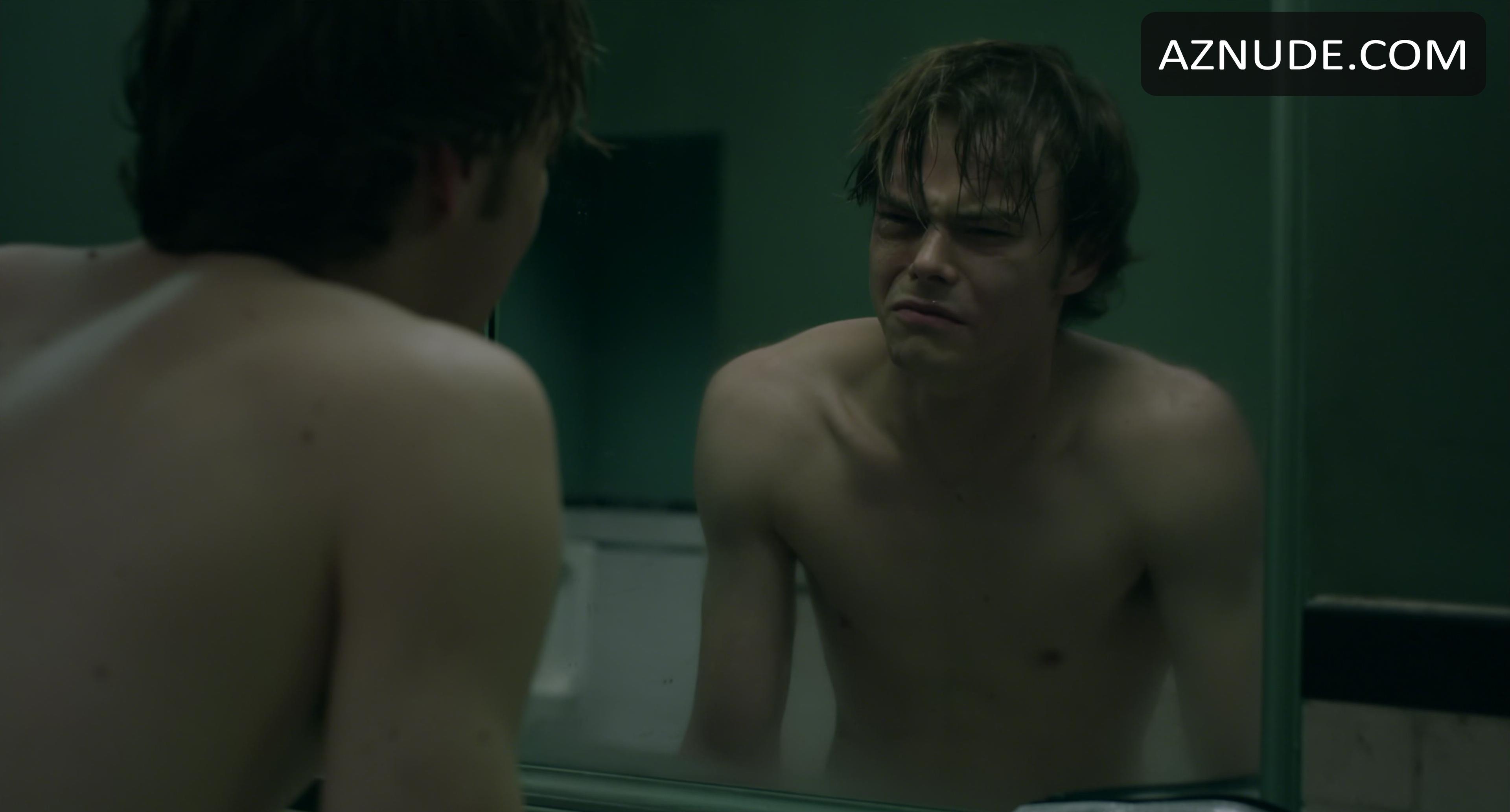 Charlie heaton nude