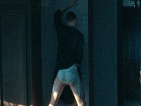 CHARLIE HUNNAM NUDE/SEXY SCENE IN DAHMER - MONSTER: THE JEFFREY DAHMER STORY