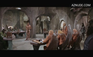 CHARLTON HESTON in Planet Of The Apes