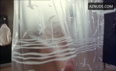 CHOW YUN FAT NUDE/SEXY SCENE IN CITY ON FIRE
