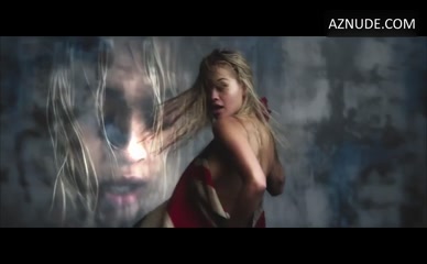 CHRIS BROWN NUDE/SEXY SCENE IN BODY ON ME