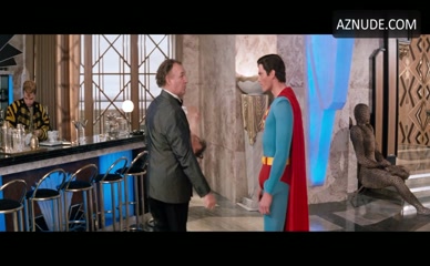 CHRISTOPHER REEVE NUDE/SEXY SCENE IN SUPERMAN IV: THE QUEST FOR PEACE