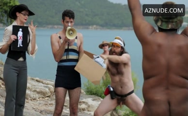 CHRIS TREW NUDE/SEXY SCENE IN AUSTIN HIGH