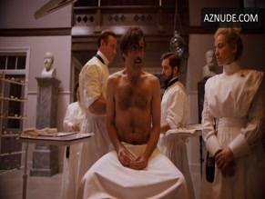 CLIVE OWEN NUDE/SEXY SCENE IN THE KNICK