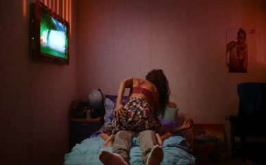 REIKY DE VALK NUDE/SEXY SCENE IN FOLLOW DE SOA