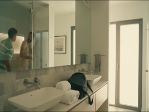 KYLE MARVIN NUDE/SEXY SCENE IN SPLITSVILLE