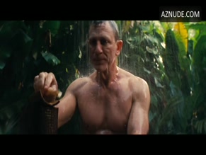 DANIEL CRAIG NUDE/SEXY SCENE IN NO TIME TO DIE