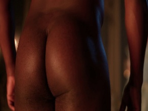 DANIEL FRANCIS NUDE/SEXY SCENE IN BRIDGERTON