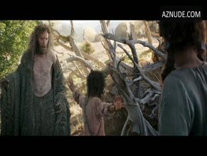 DANIEL WEYMAN NUDE/SEXY SCENE IN THE LORD OF THE RINGS: THE RINGS OF POWER