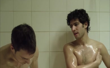 MARC ARNAUD NUDE/SEXY SCENE IN CHANGING ROOM