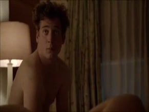 JEREMY ALLEN WHITE NUDE/SEXY SCENE IN SHAMELESS