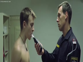 THOMAS SCHUBERT NUDE/SEXY SCENE IN BREATHING