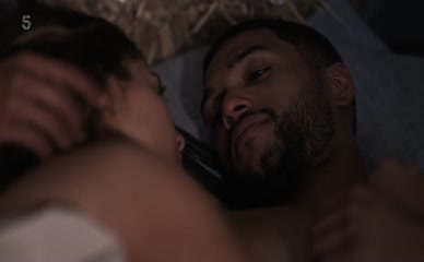 RICHIE MORRIS NUDE/SEXY SCENE IN HEAT