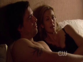 MATTHEW SETTLE NUDE/SEXY SCENE IN GOSSIP GIRL